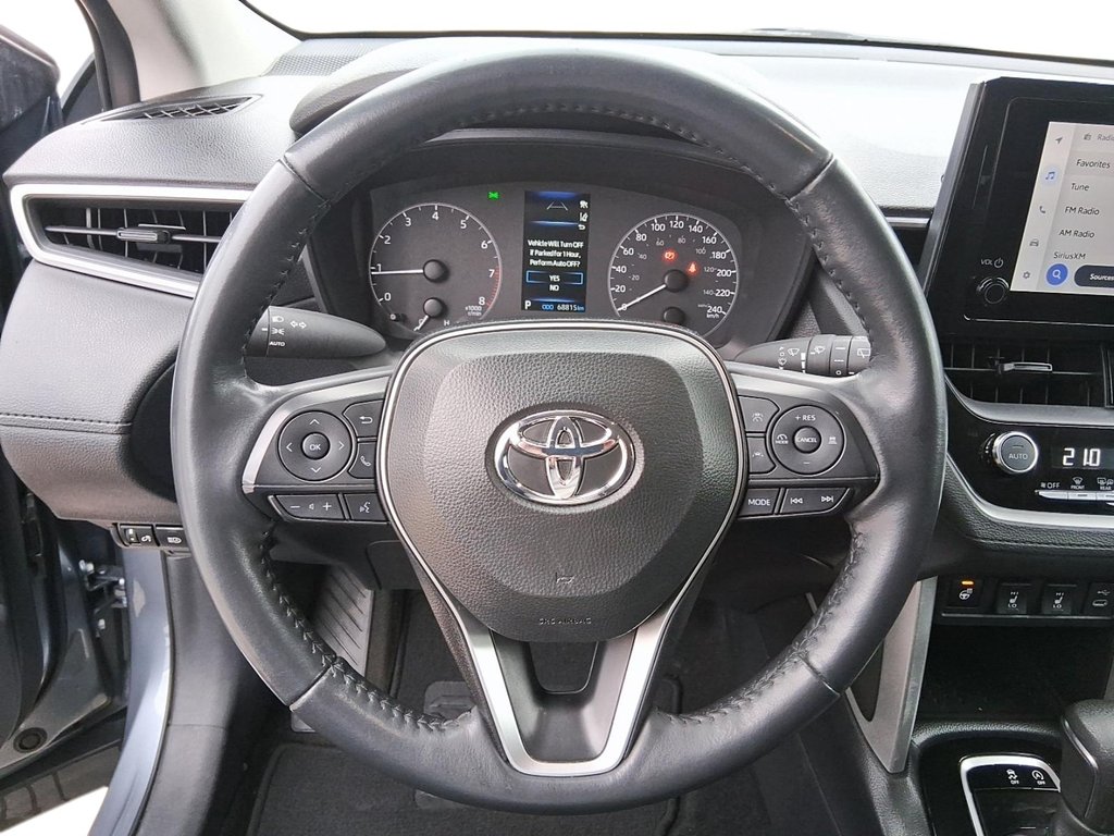 2024 Toyota Corolla Cross LE AWD in Stratford, Ontario - 12 - w1024h768px