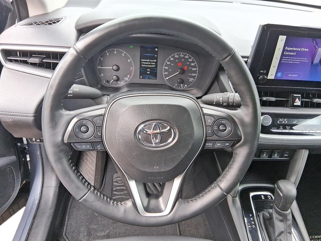 2024 Toyota Corolla Cross LE AWD in Stratford, Ontario - 12 - w1024h768px