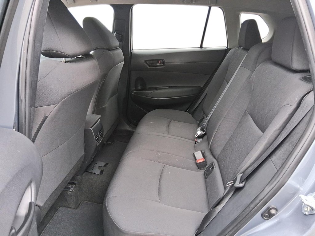 2024 Toyota Corolla Cross LE AWD in Stratford, Ontario - 9 - w1024h768px