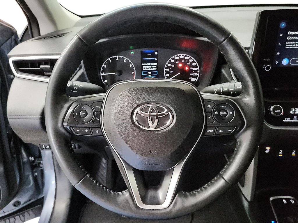 2024 Toyota Corolla Cross LE AWD in Stratford, Ontario - 11 - w1024h768px