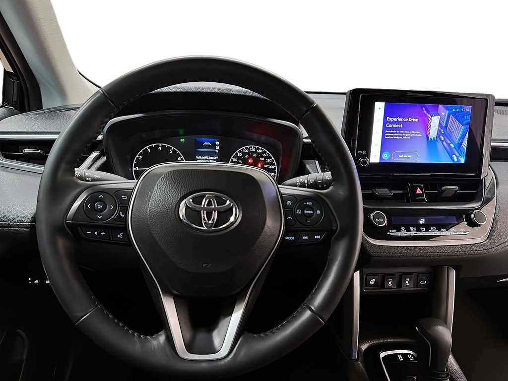2024 Toyota Corolla Cross LE AWD in Stratford, Ontario - 13 - w1024h768px