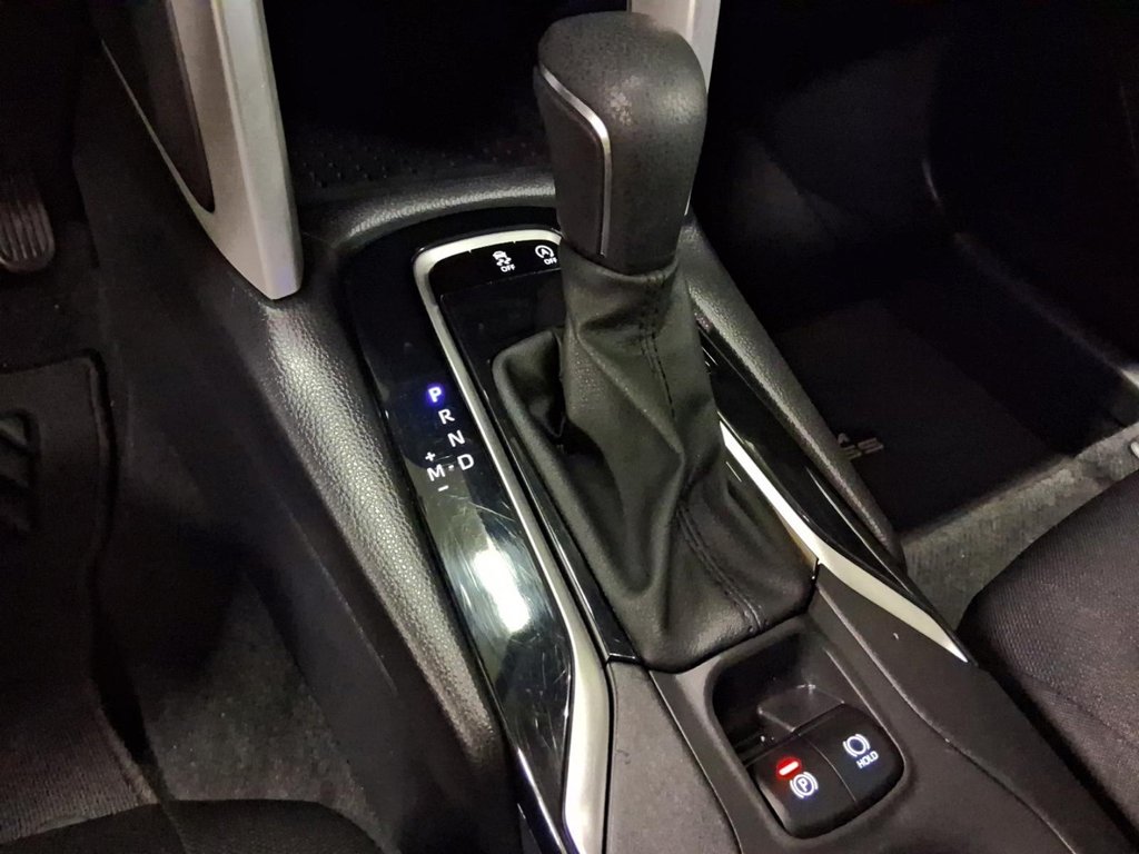 2024 Toyota Corolla Cross LE AWD in Stratford, Ontario - 16 - w1024h768px