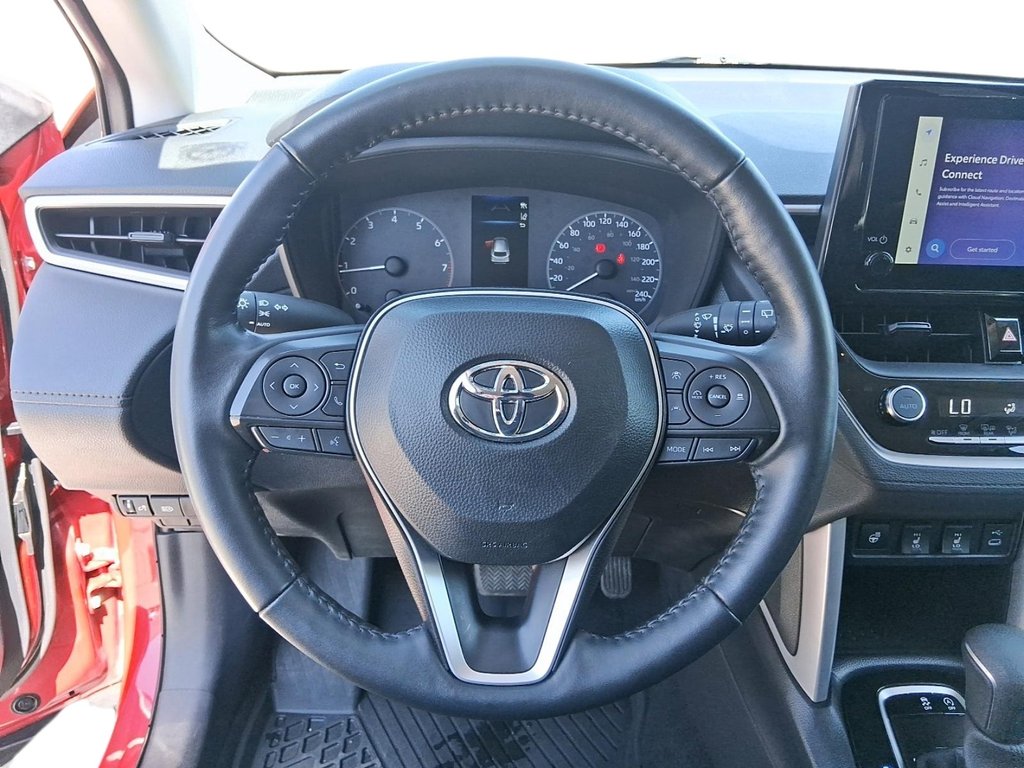 2024 Toyota Corolla Cross LE AWD in Stratford, Ontario - 12 - w1024h768px
