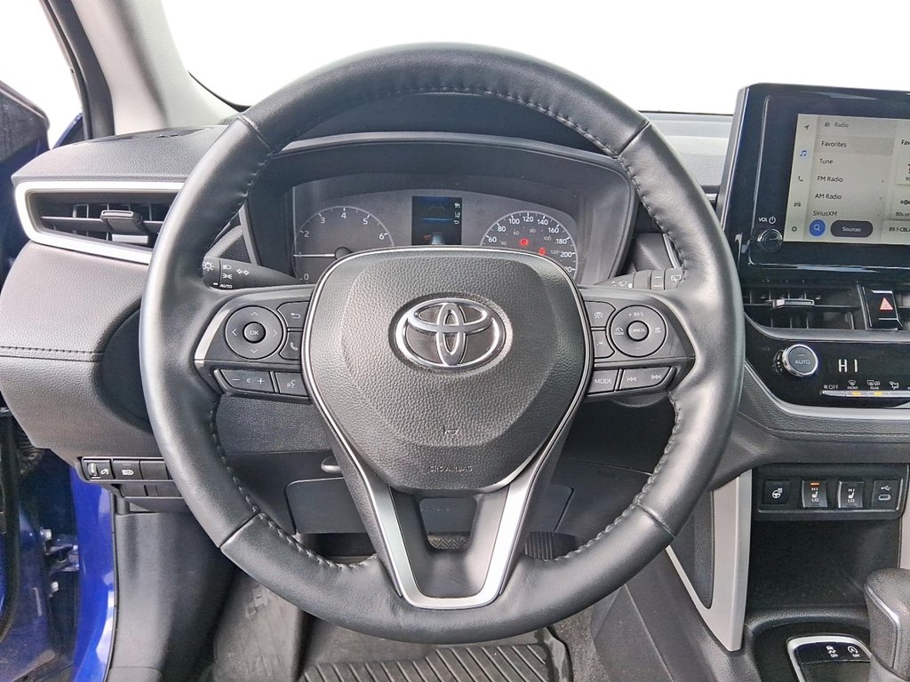 2025 Toyota Corolla Cross LE AWD in Stratford, Ontario - 12 - w1024h768px
