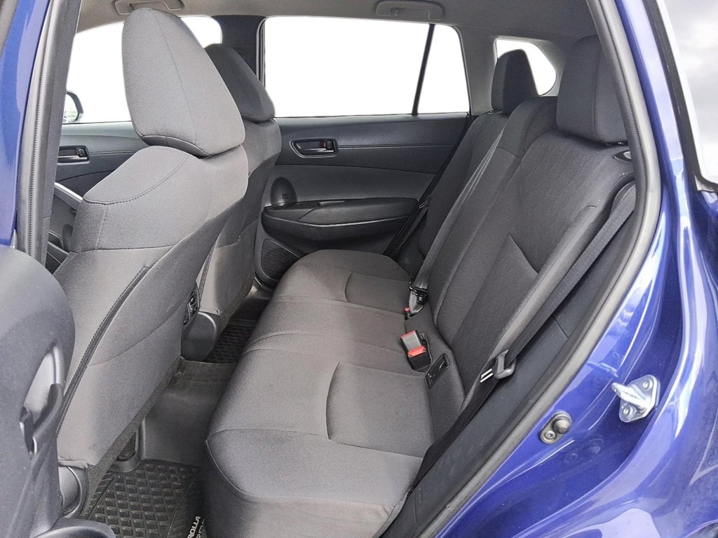 2025 Toyota Corolla Cross LE AWD in Stratford, Ontario - 9 - w1024h768px