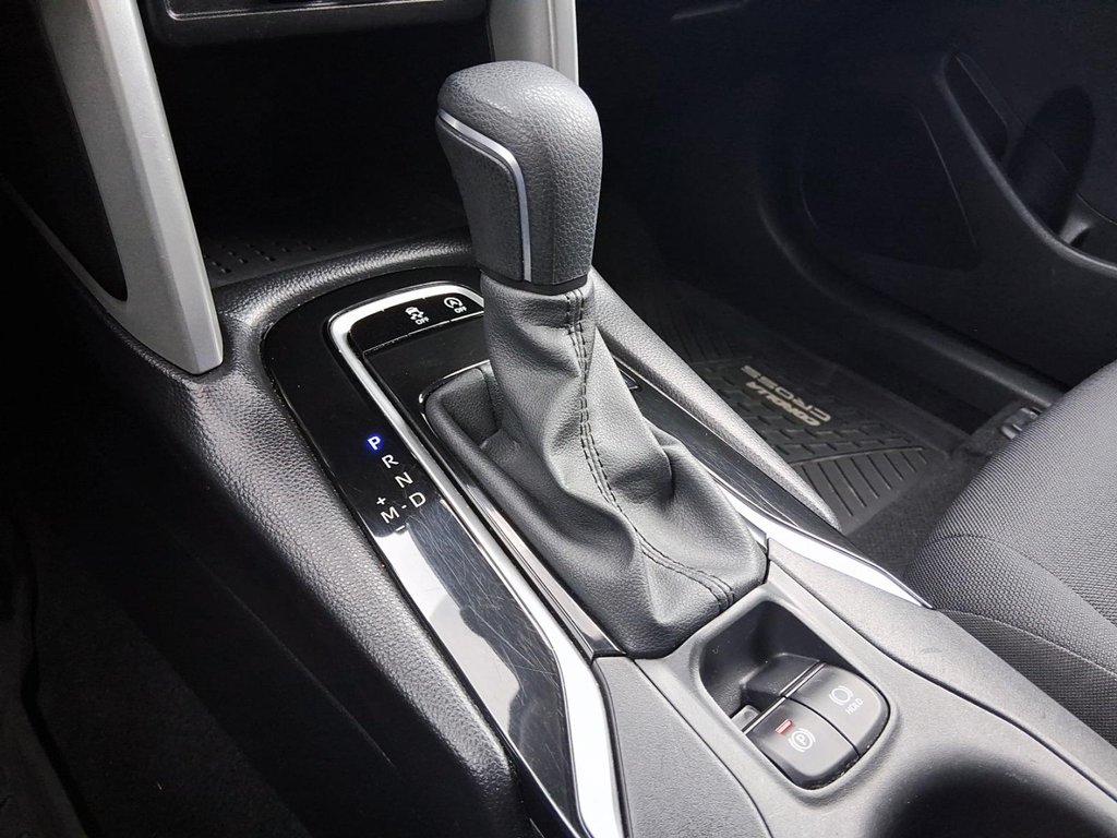 2025 Toyota Corolla Cross LE AWD in Stratford, Ontario - 16 - w1024h768px