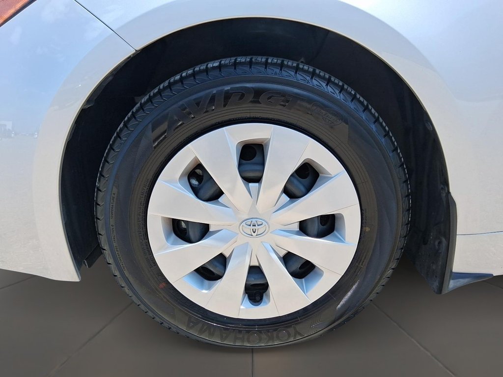 2026 Toyota Corolla Hatchback CVT in Stratford, Ontario - 8 - w1024h768px