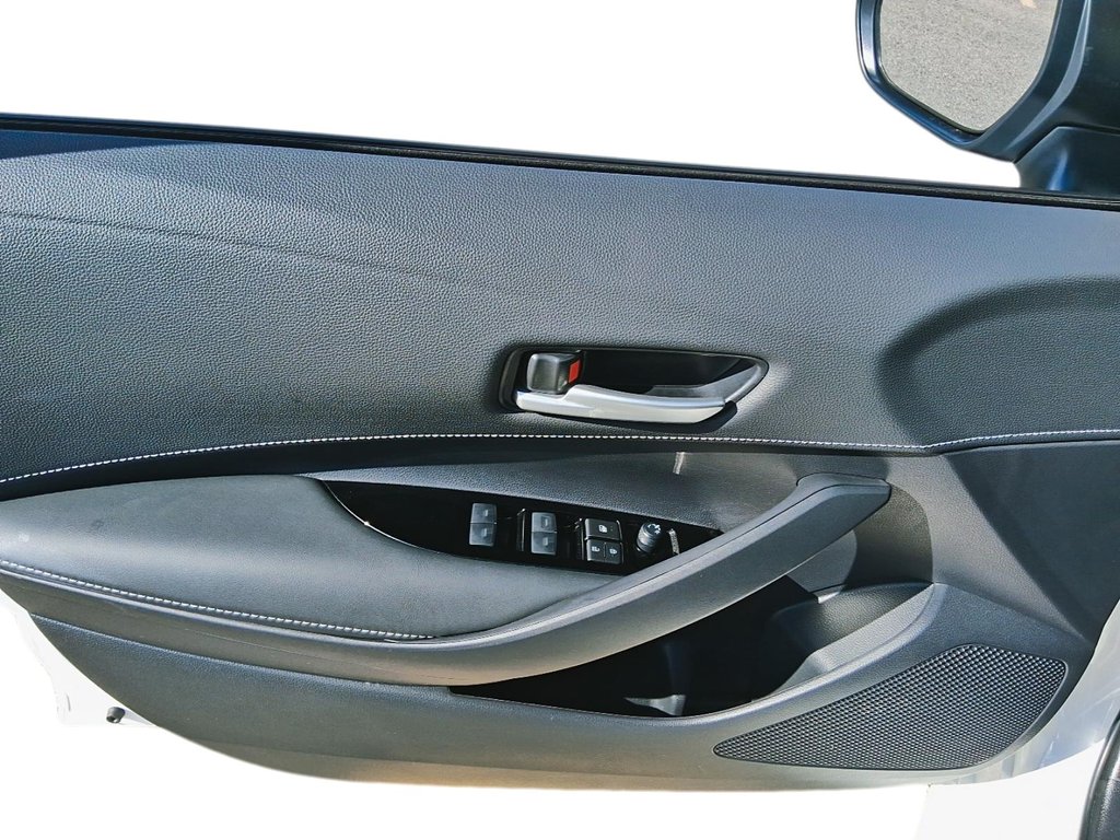 2026 Toyota Corolla Hatchback CVT in Stratford, Ontario - 12 - w1024h768px