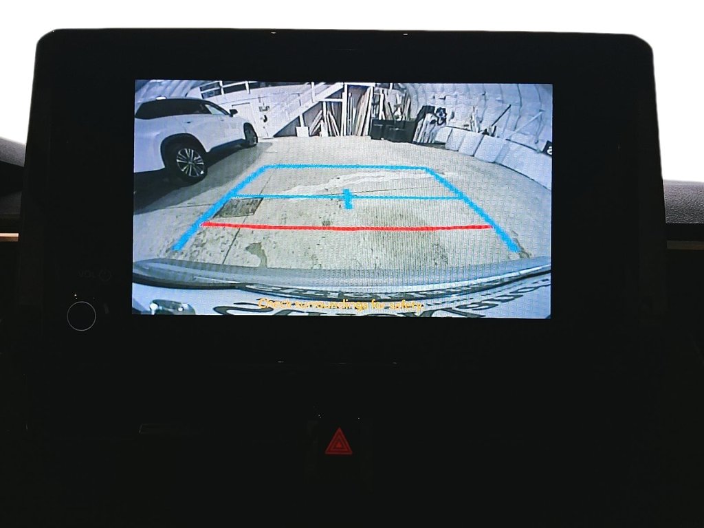 2024 Toyota Corolla Hybrid LE in Stratford, Ontario - 17 - w1024h768px