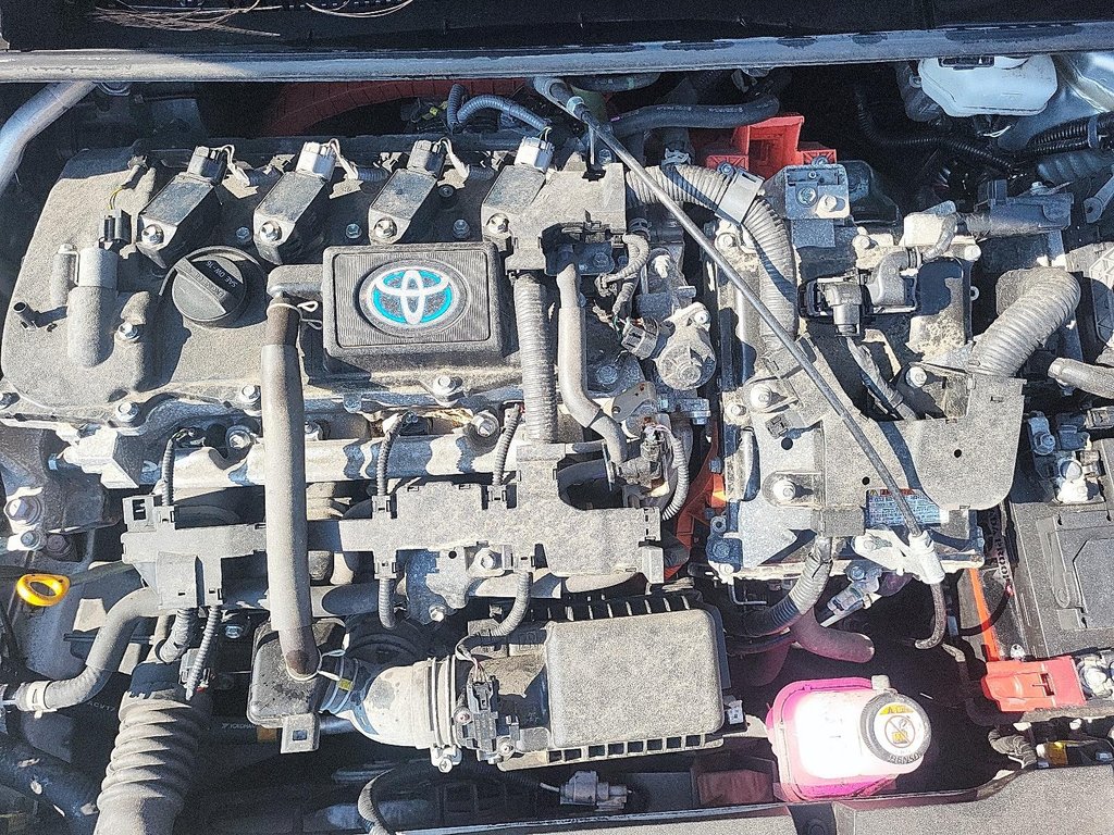 2024 Toyota Corolla Hybrid LE in Stratford, Ontario - 7 - w1024h768px