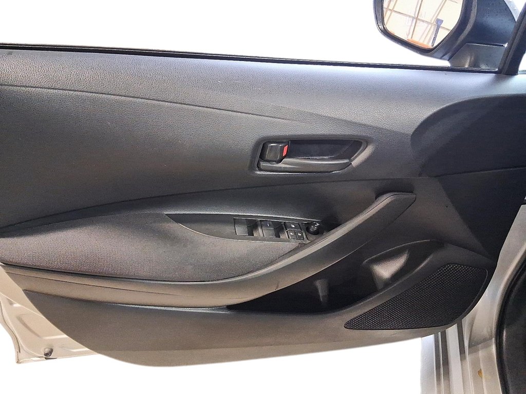 2024 Toyota Corolla Hybrid LE in Stratford, Ontario - 11 - w1024h768px