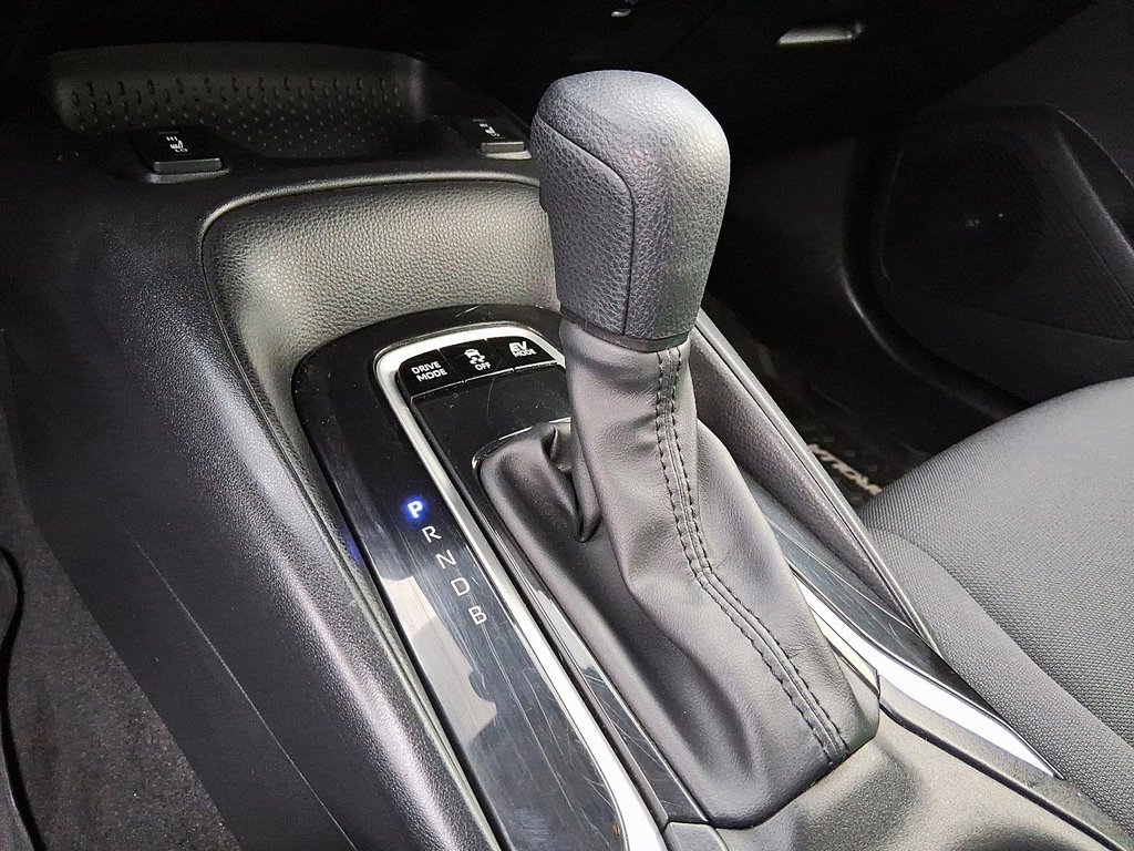 2024 Toyota Corolla Hybrid LE in Stratford, Ontario - 17 - w1024h768px