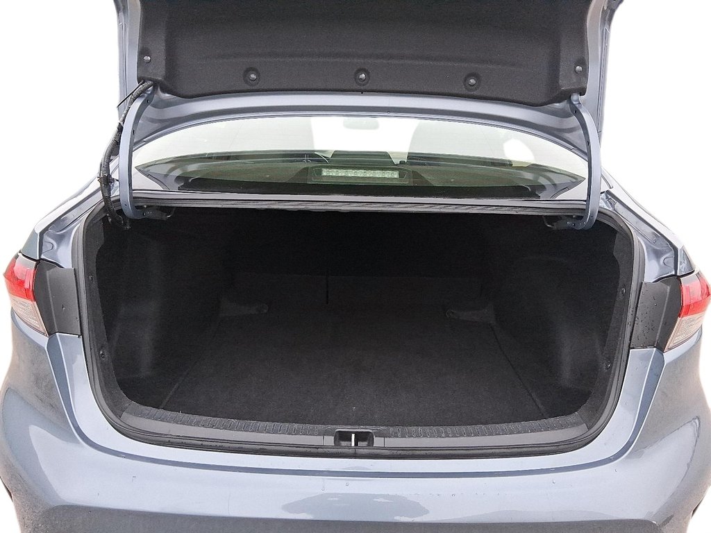 2024 Toyota Corolla Hybrid LE in Stratford, Ontario - 6 - w1024h768px