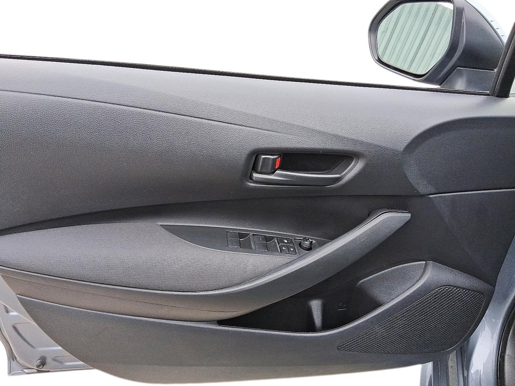 2024 Toyota Corolla Hybrid LE in Stratford, Ontario - 12 - w1024h768px