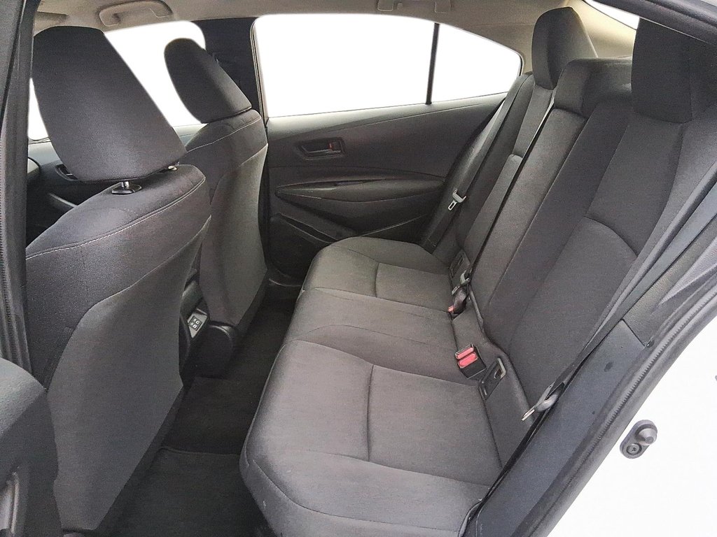 2024 Toyota Corolla Hybrid LE in Stratford, Ontario - 10 - w1024h768px