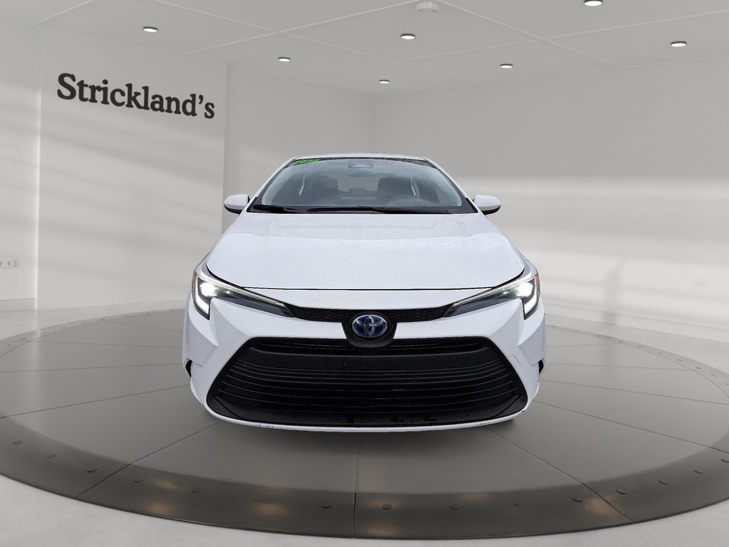2024 Toyota Corolla Hybrid LE in Stratford, Ontario - 2 - w1024h768px