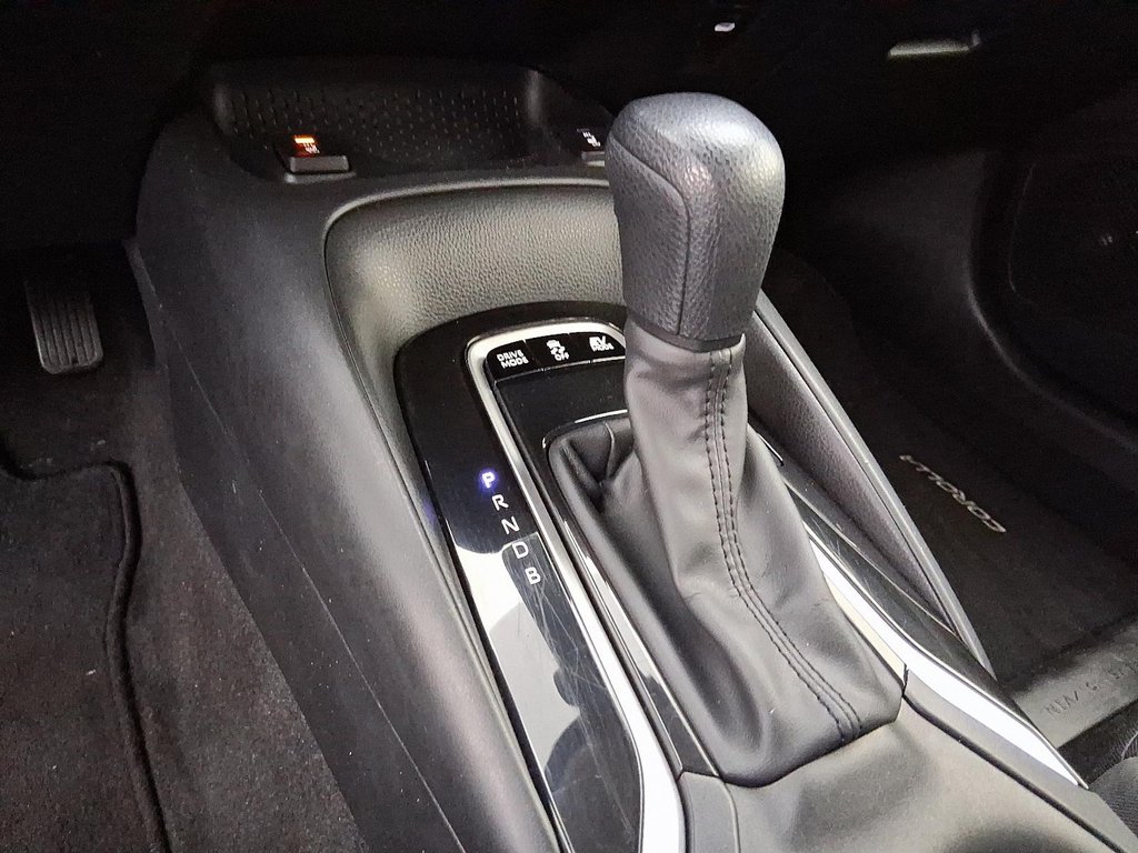 2024 Toyota Corolla Hybrid LE in Stratford, Ontario - 17 - w1024h768px