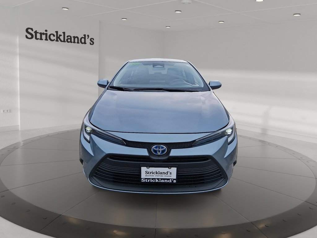 2024 Toyota Corolla Hybrid LE in Stratford, Ontario - 2 - w1024h768px