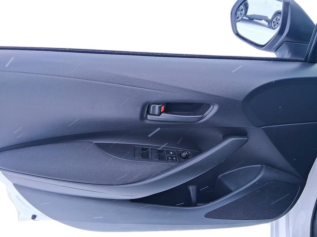 2024 Toyota Corolla Hybrid LE in Stratford, Ontario - 11 - w1024h768px