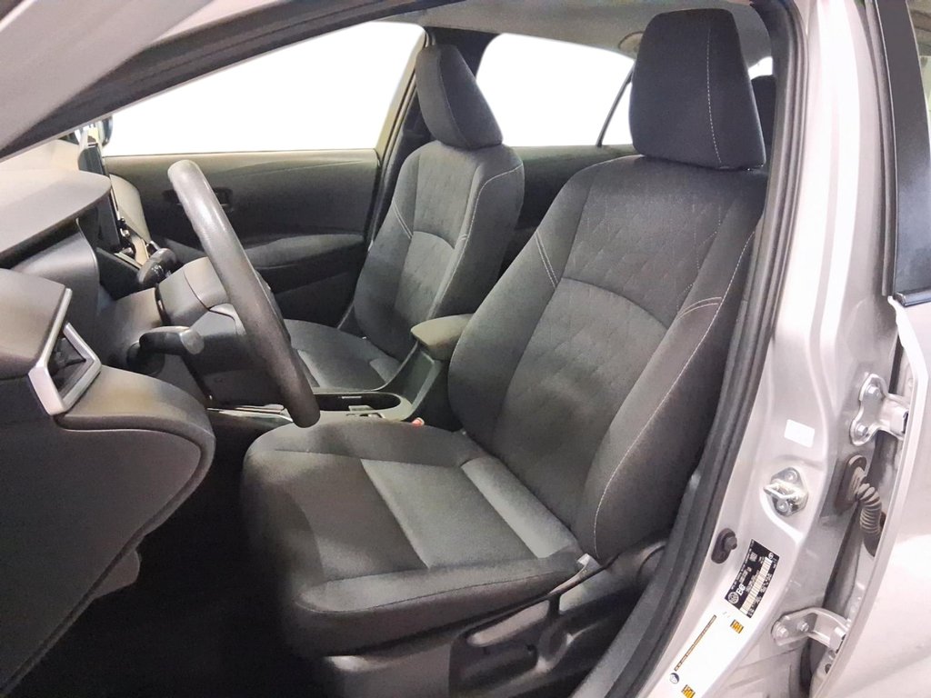 2024 Toyota Corolla Hybrid LE in Stratford, Ontario - 8 - w1024h768px