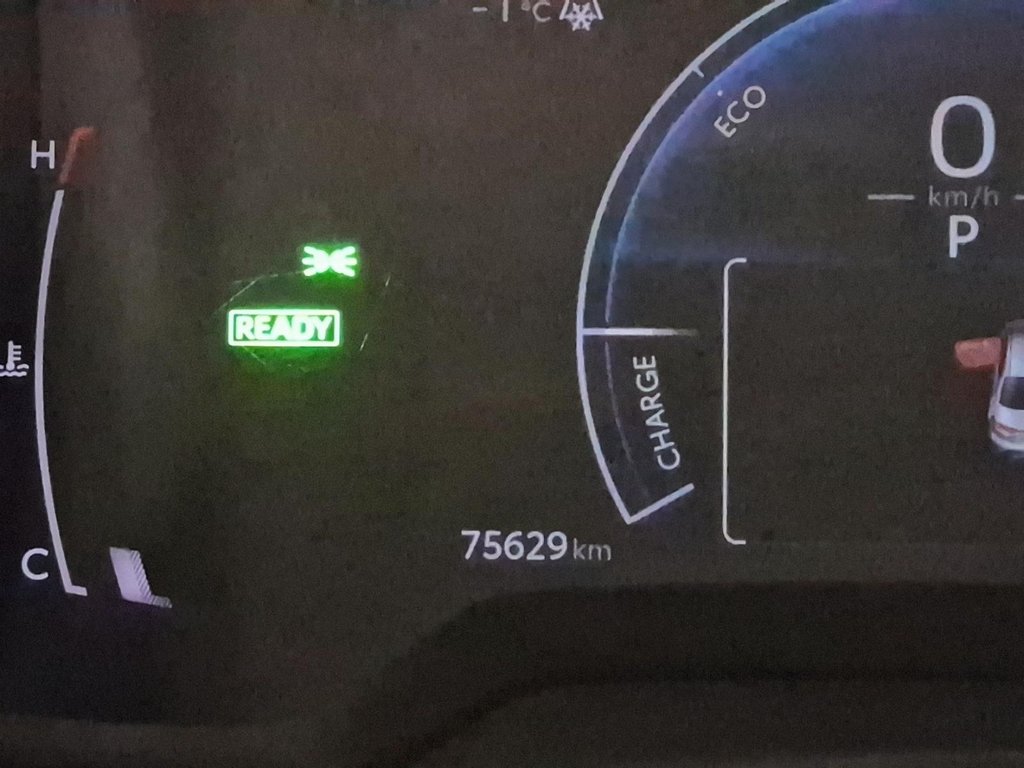 2024 Toyota Corolla Hybrid LE in Stratford, Ontario - 13 - w1024h768px