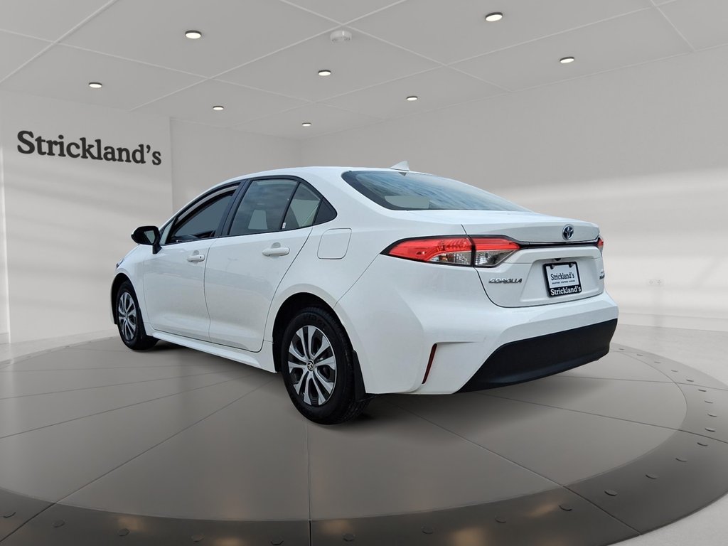 2024 Toyota Corolla Hybrid LE in Stratford, Ontario - 4 - w1024h768px