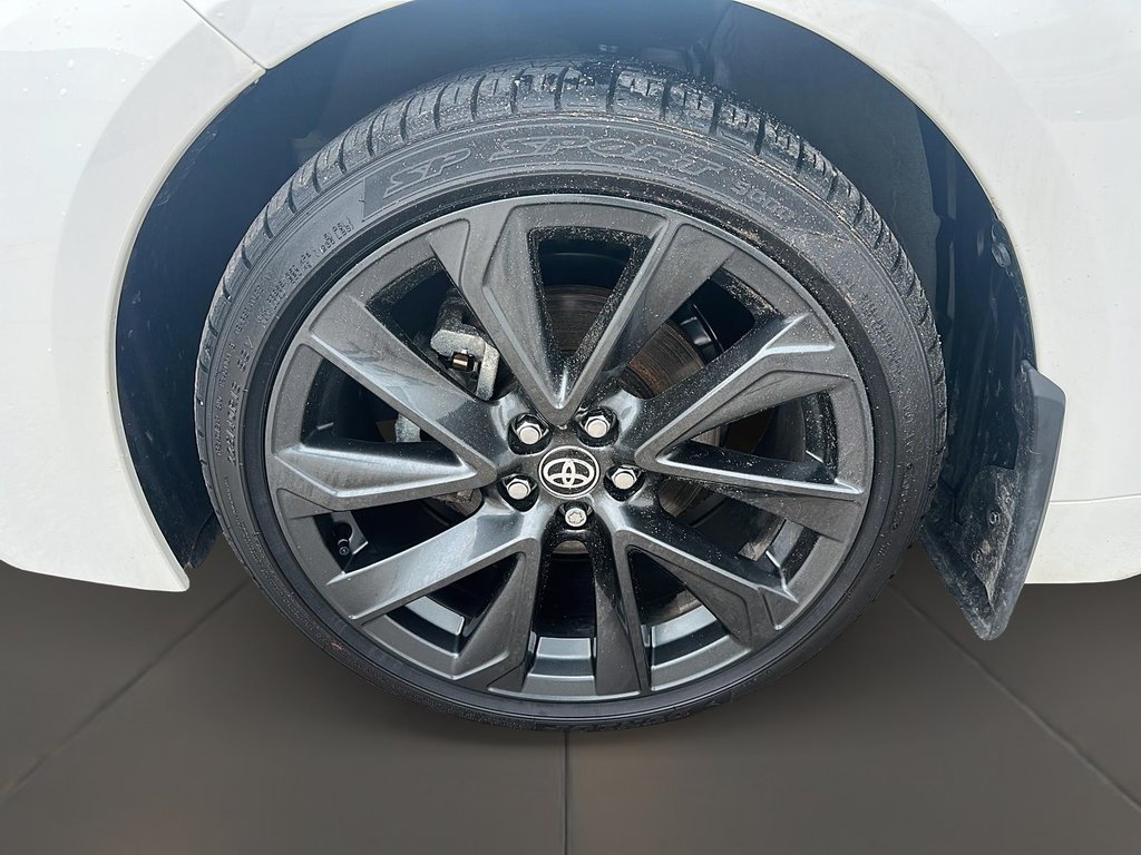 2025 Toyota COROLLA HYBRID SE AWD in Stratford, Ontario - 7 - w1024h768px