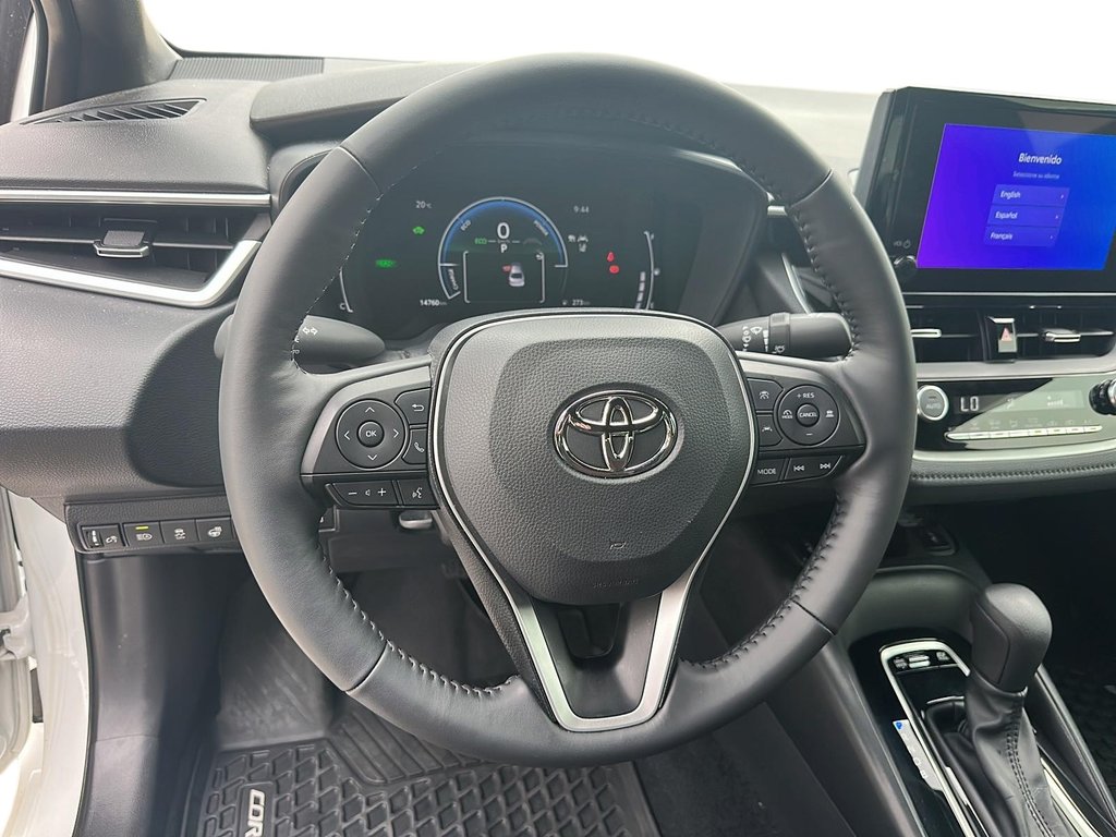 2025 Toyota COROLLA HYBRID SE AWD in Stratford, Ontario - 11 - w1024h768px