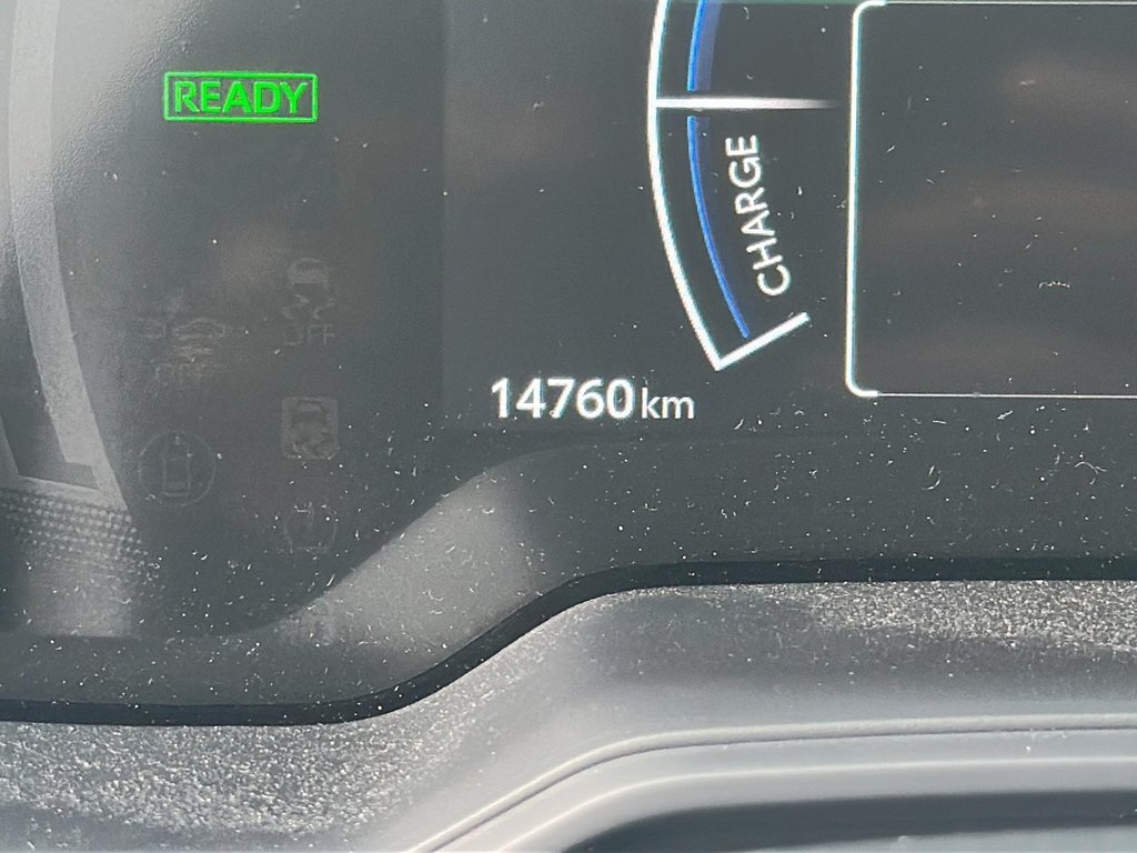 2025 Toyota COROLLA HYBRID SE AWD in Stratford, Ontario - 12 - w1024h768px
