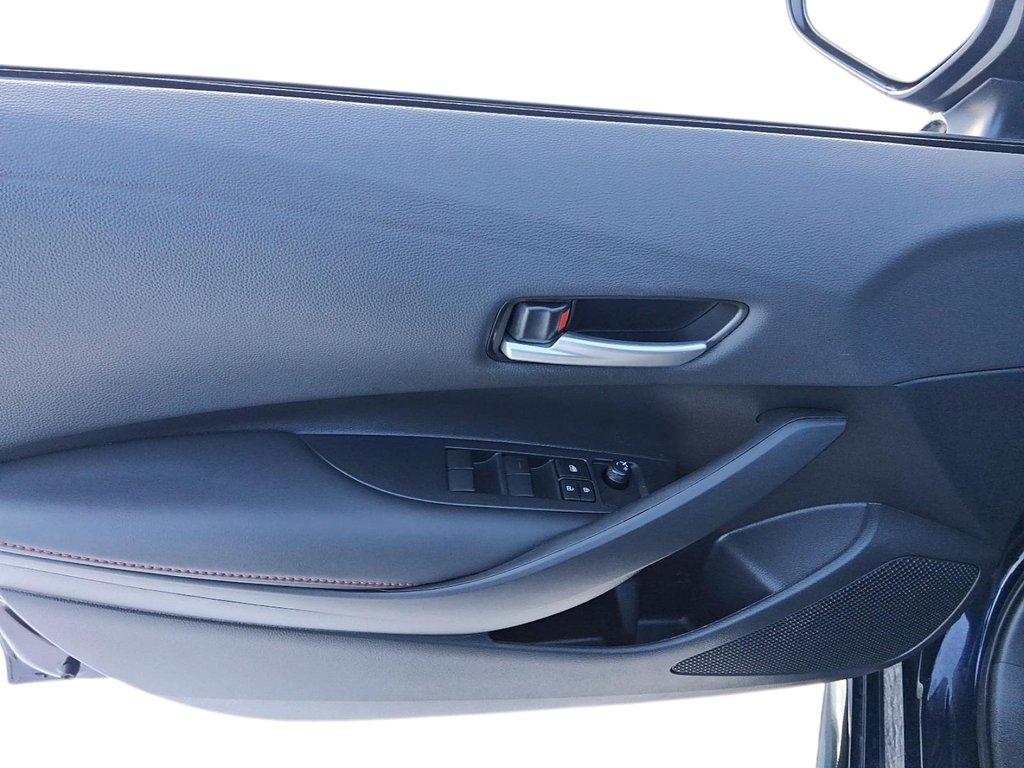 2025 Toyota Corolla Hybrid SE AWD in Stratford, Ontario - 11 - w1024h768px