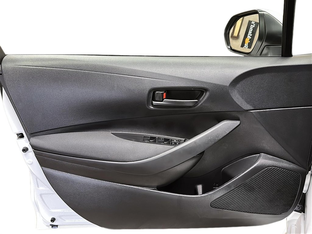 2025 Toyota Corolla Hybrid LE in Stratford, Ontario - 10 - w1024h768px