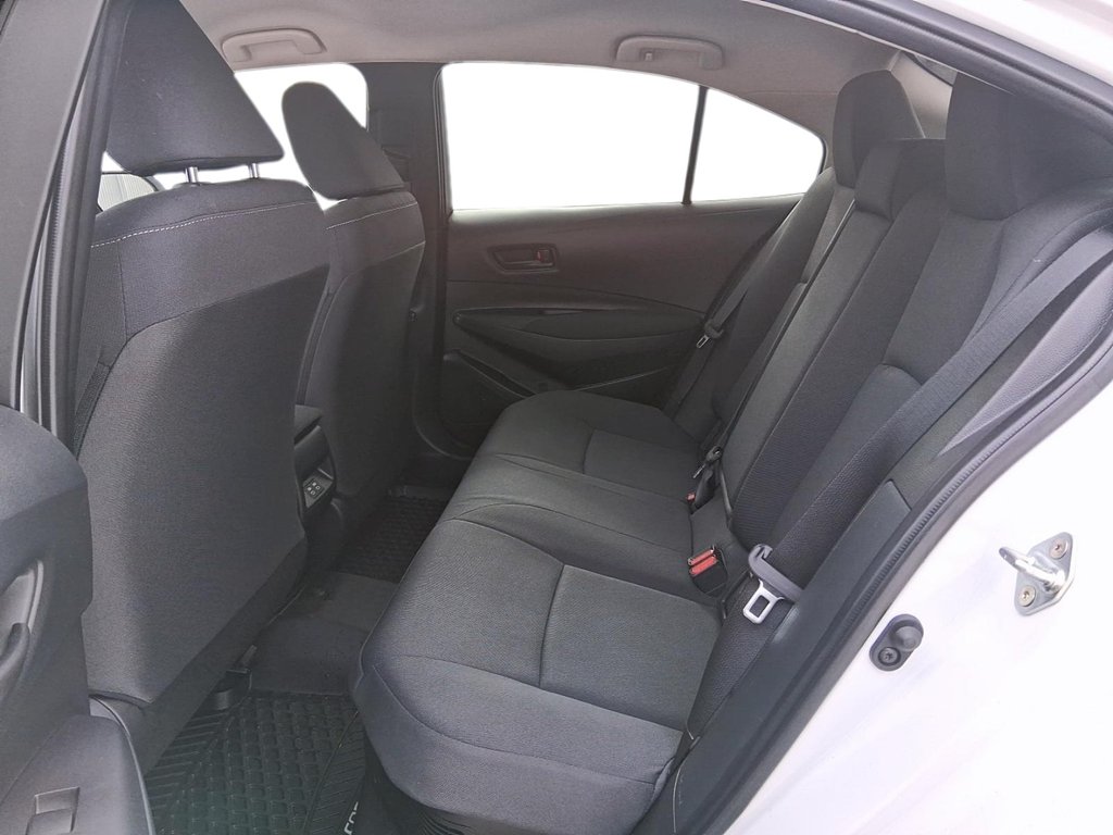 2025 Toyota Corolla Hybrid LE AWD in Stratford, Ontario - 9 - w1024h768px