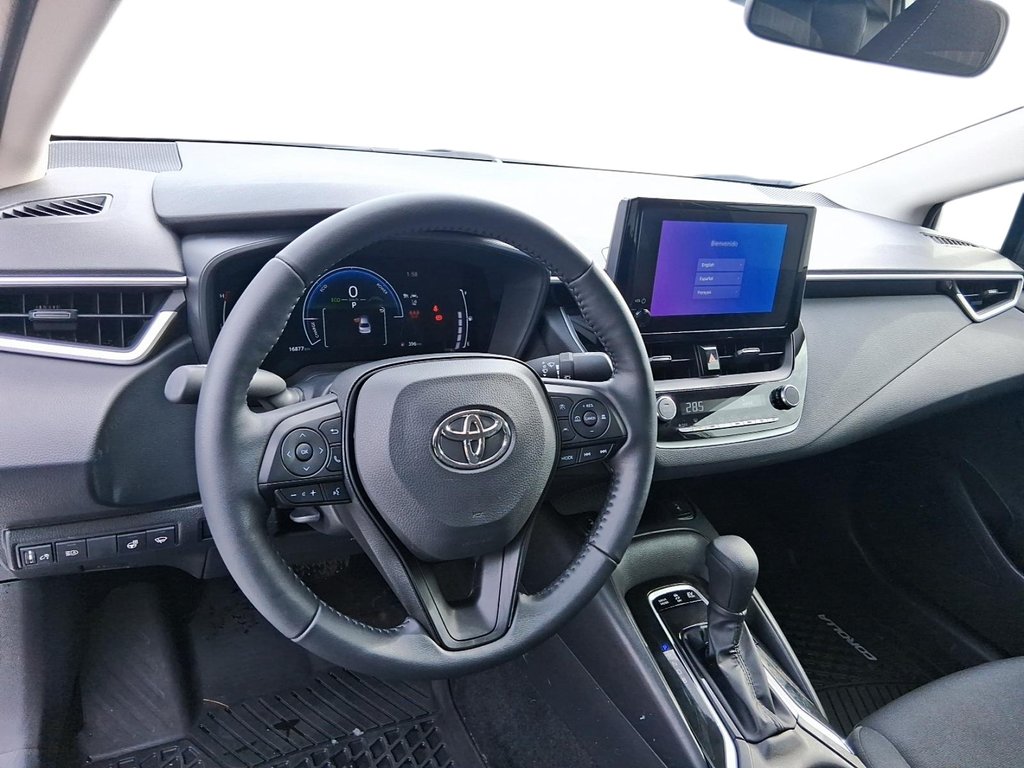 2025 Toyota Corolla Hybrid LE AWD in Stratford, Ontario - 10 - w1024h768px