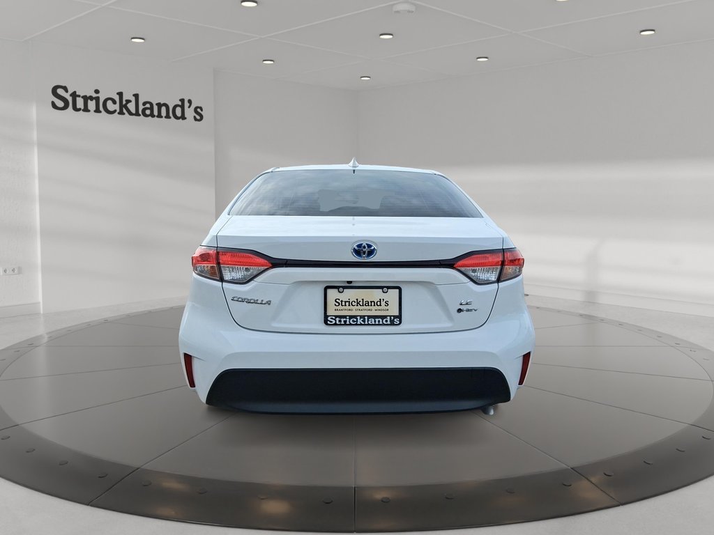 2025 Toyota Corolla Hybrid LE AWD in Stratford, Ontario - 3 - w1024h768px