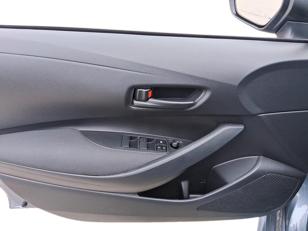 2025 Toyota Corolla Hybrid LE AWD in Stratford, Ontario - 11 - w1024h768px