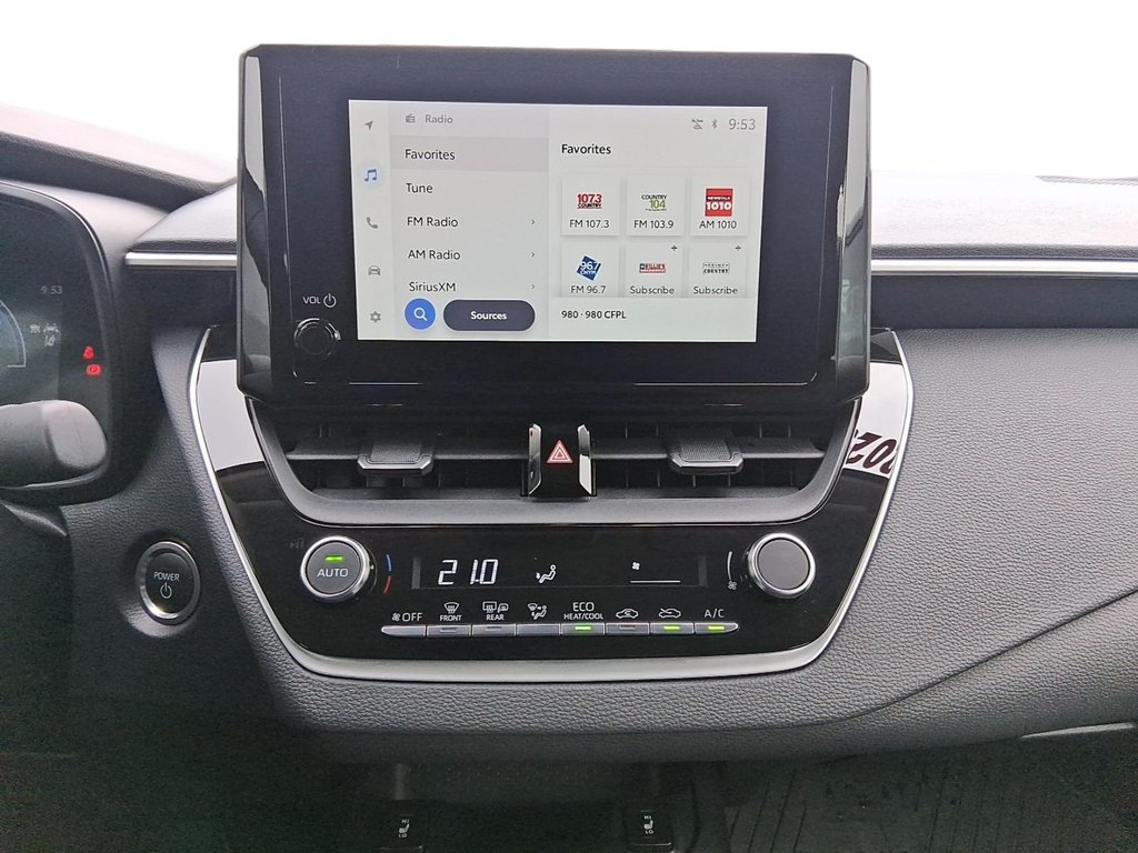 2025 Toyota Corolla Hybrid LE AWD in Stratford, Ontario - 15 - w1024h768px
