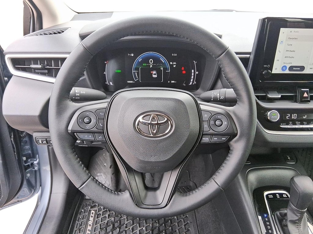 2025 Toyota Corolla Hybrid LE AWD in Stratford, Ontario - 12 - w1024h768px