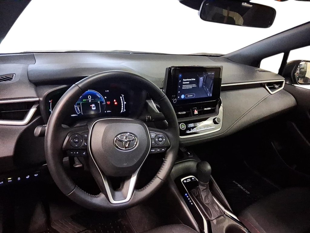 2025 Toyota Corolla Hybrid SE AWD in Stratford, Ontario - 10 - w1024h768px