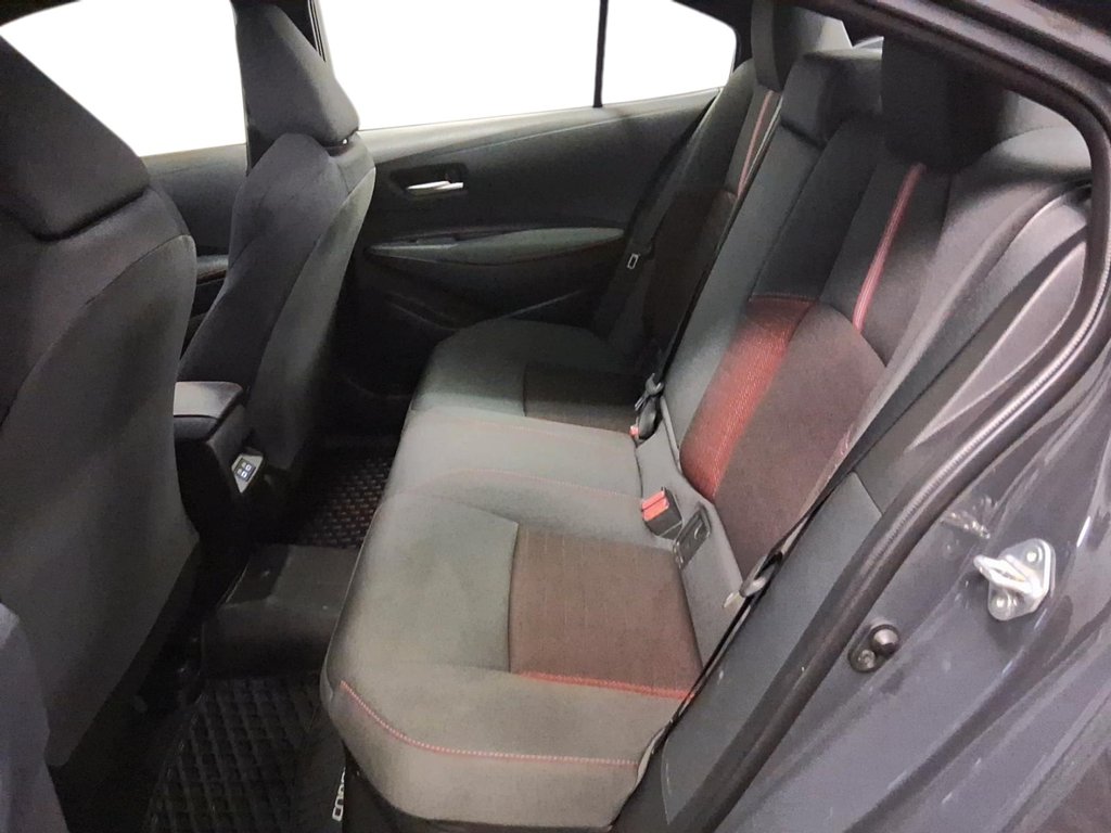 2025 Toyota Corolla Hybrid SE AWD in Stratford, Ontario - 9 - w1024h768px
