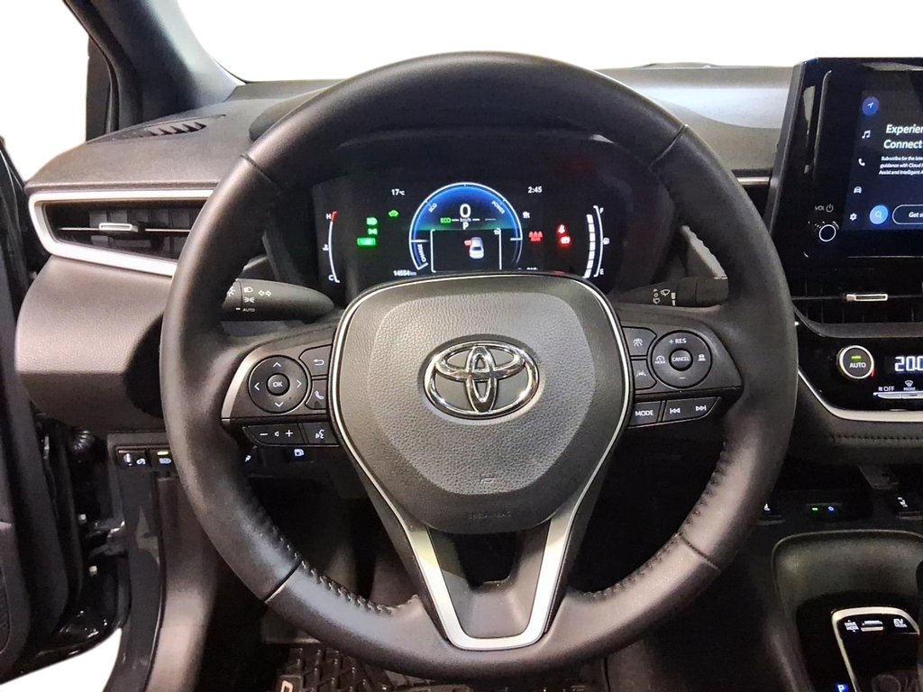 2025 Toyota Corolla Hybrid SE AWD in Stratford, Ontario - 12 - w1024h768px