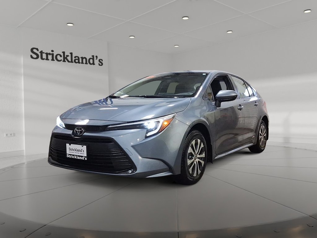 2026 Toyota Corolla Hybrid LE AWD in Stratford, Ontario - 1 - w1024h768px