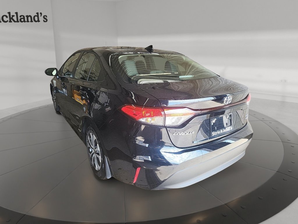 2026 Toyota Corolla Hybrid LE AWD in Stratford, Ontario - 4 - w1024h768px