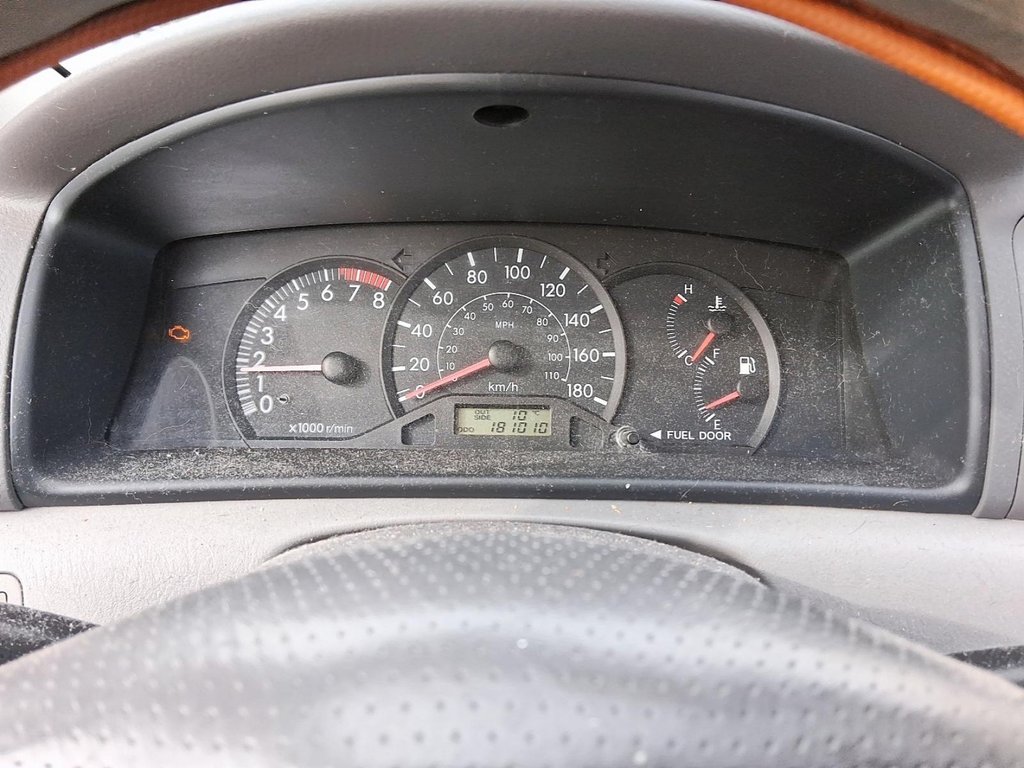 2004 Toyota Corolla 4-door Sedan CE 4A in Stratford, Ontario - 14 - w1024h768px