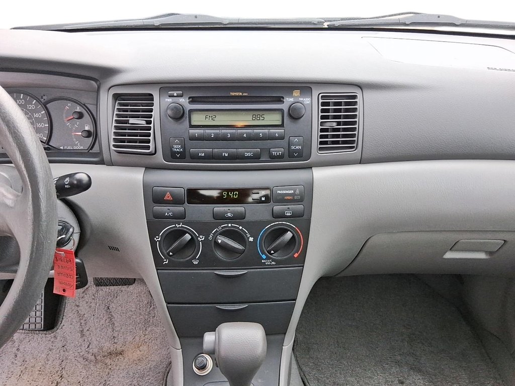 2006 Toyota Corolla 4-door Sedan CE 4A in Stratford, Ontario - 14 - w1024h768px