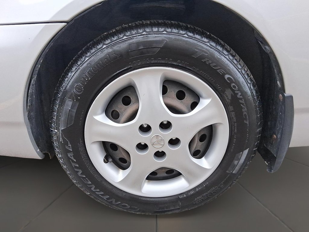 2006 Toyota Corolla 4-door Sedan CE 4A in Stratford, Ontario - 6 - w1024h768px