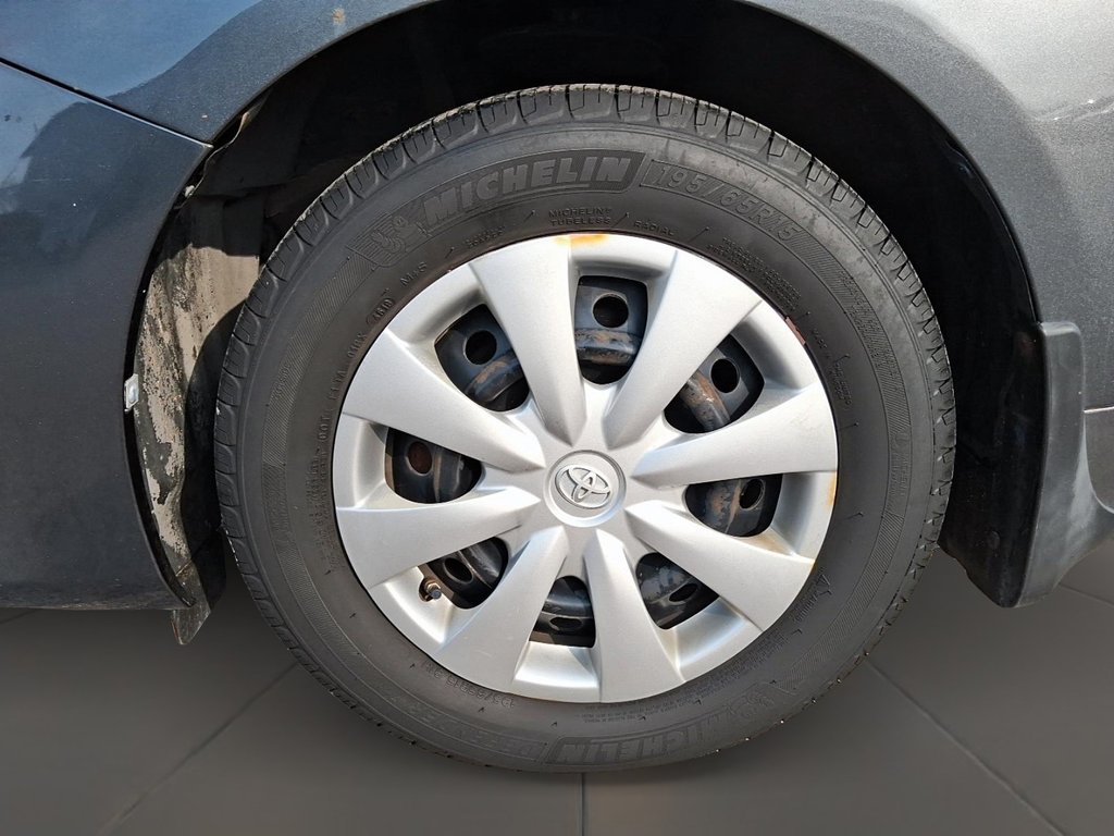 2011 Toyota Corolla 4-door Sedan CE 4A in Stratford, Ontario - 7 - w1024h768px