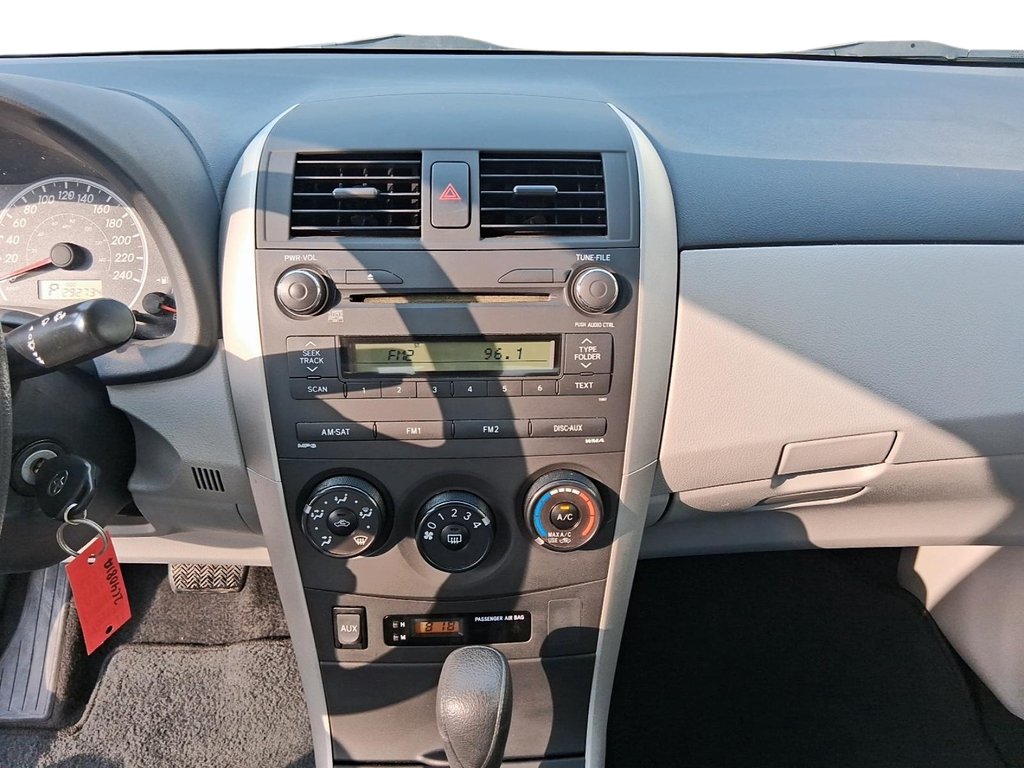 2011 Toyota Corolla 4-door Sedan CE 4A in Stratford, Ontario - 15 - w1024h768px