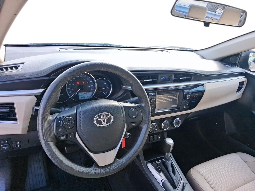 2014 Toyota Corolla 4-door Sedan CE 4A in Stratford, Ontario - 11 - w1024h768px