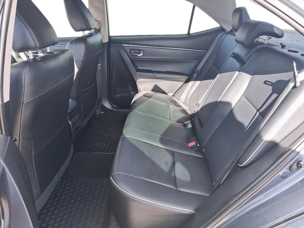 2016 Toyota Corolla 4-door Sedan S CVTi-S in Stratford, Ontario - 9 - w1024h768px
