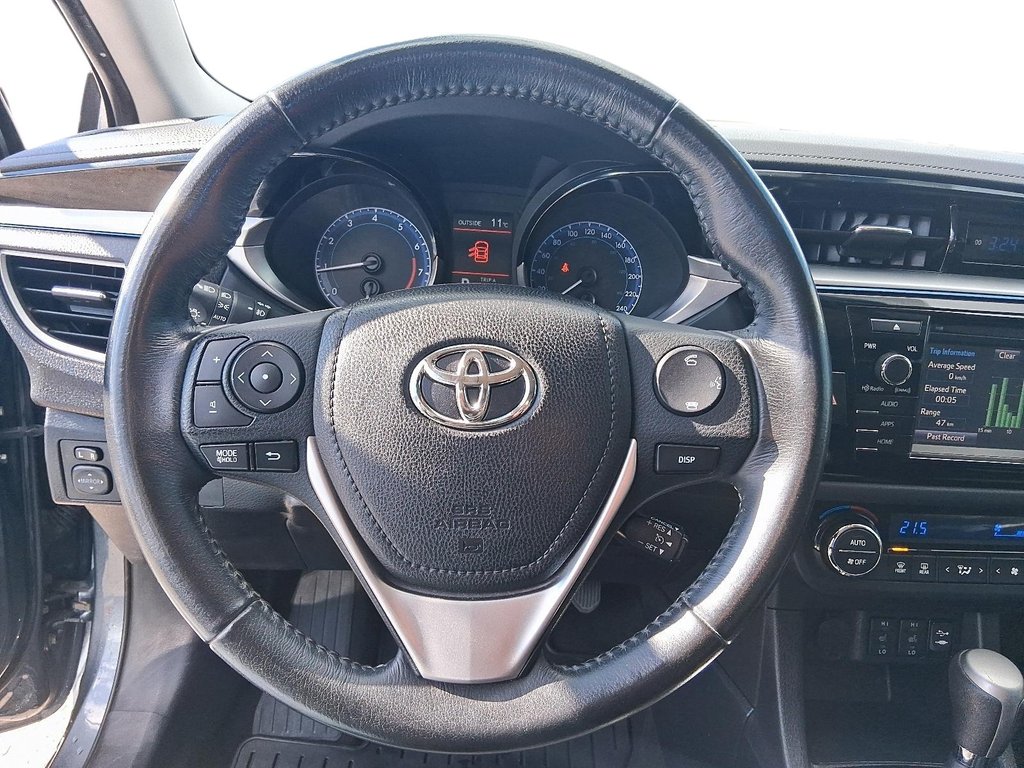 2016 Toyota Corolla 4-door Sedan S CVTi-S in Stratford, Ontario - 12 - w1024h768px
